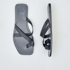 Loq Thia Sandals 40